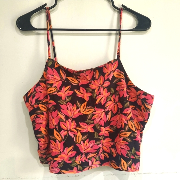 Kensie crop top - Picture 1 of 3